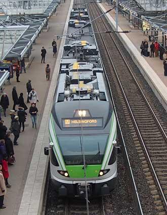 henkilöjuna asemalla
