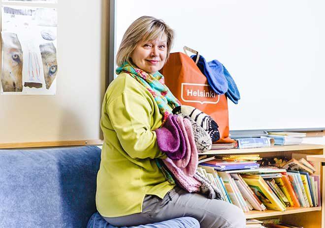 Katariina Richter ja hänen neulomansa sukkaparit