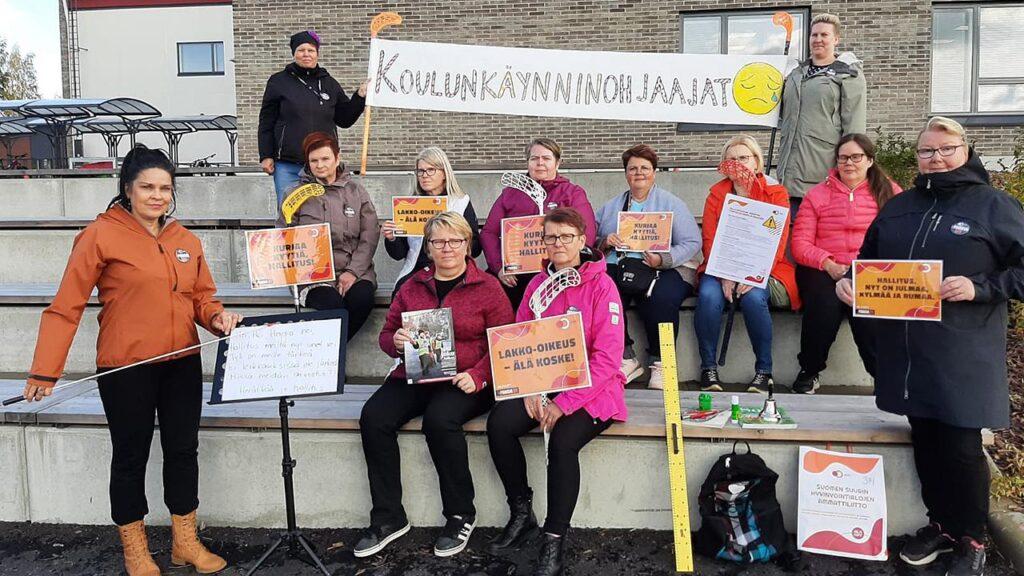 Koulunkäynninohjaajien ulosmarssi syyskuussa 2023.