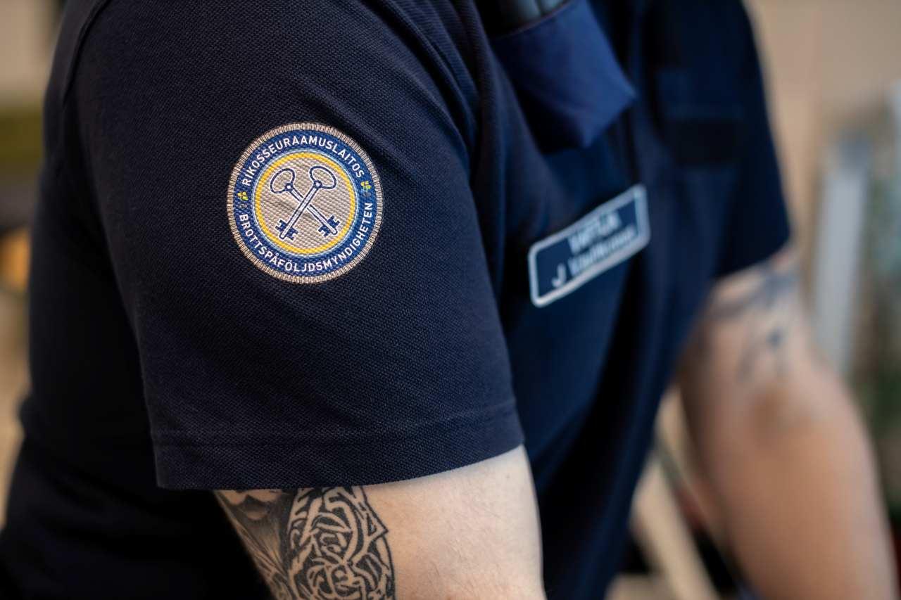 Jussi Vauhkonen on työskennellyt vanginvartijana 17 vuotta.