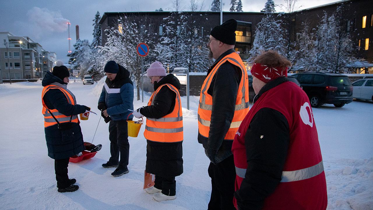 Jäseniltä on tullut kysymyksiä muun muassa siitä, ovatko he varmasti lakon piirissä ja miten lakon aikana tulee toimia.  