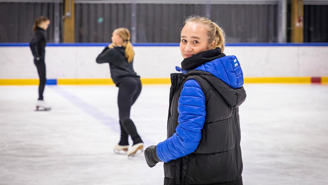Emma Piitulainen Pirkkolan jäähallissa